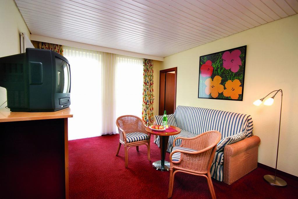 Hotel Garni Elegant Willingen  Szoba fotó
